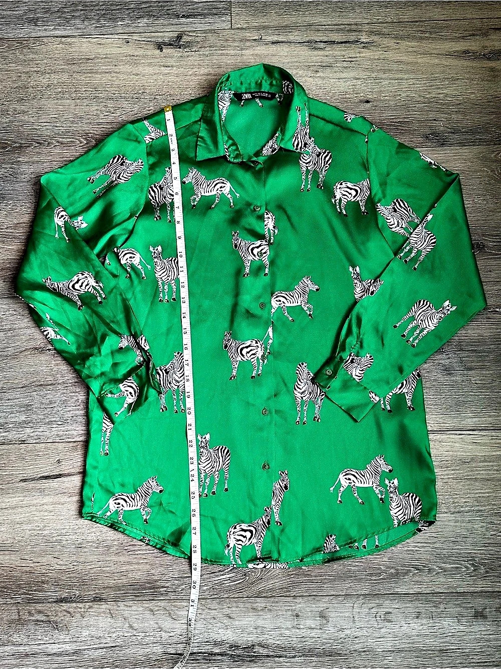 Zara Green Zebra Print Button-Up Shirt Size S